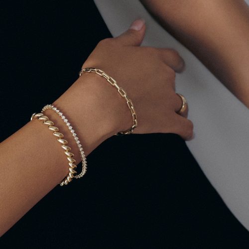 Kinn 14k gold jewelry bracelets lifestyle 10 e0d7ff3c 8b1a 4998 be36 bc309c92ef44