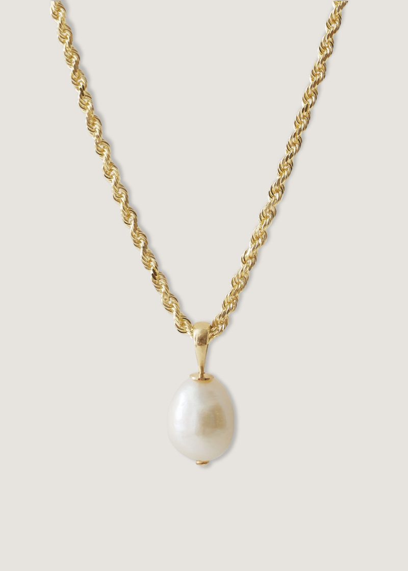 alt="Baroque Pearl Drop Necklace"