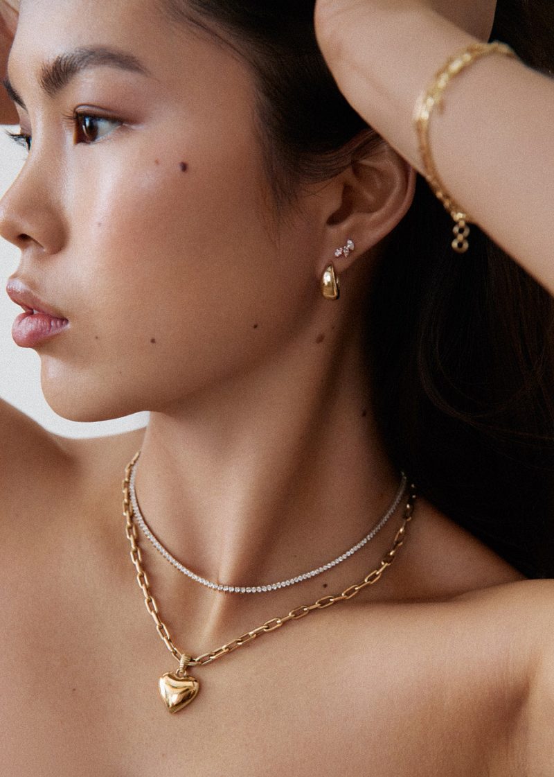 kinn 14k gold fine jewelry campaign lifestyle 1