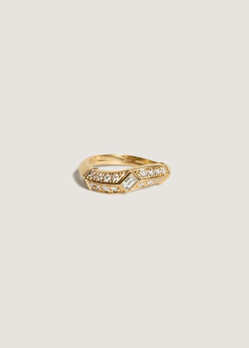 alt="Franco Curved Ring"