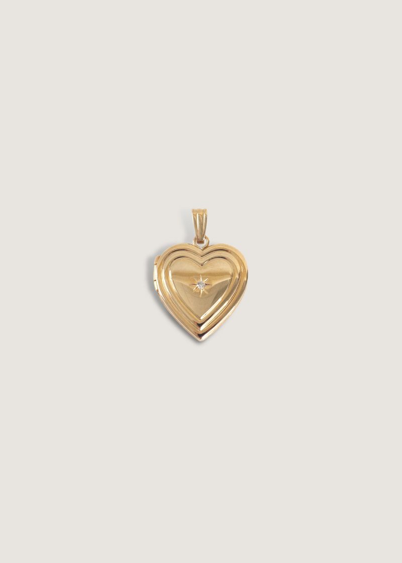 alt="Maison Ribbed Heart Locket II"