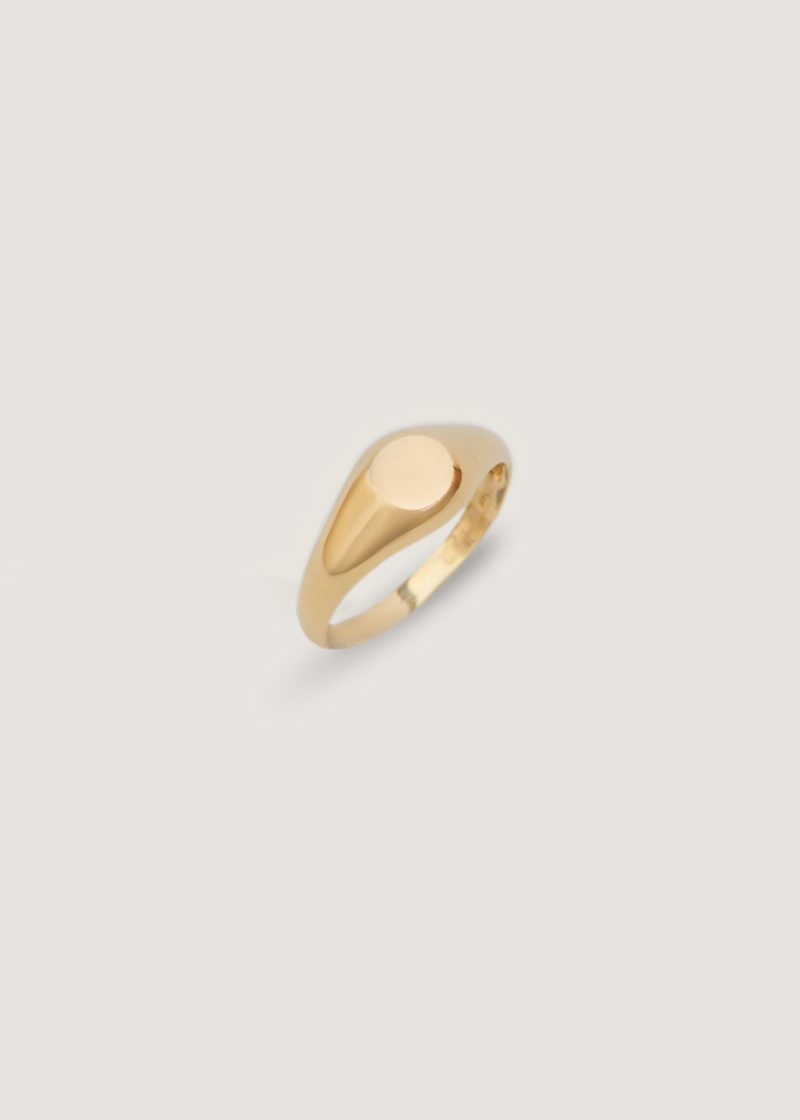 kinn 14k gold fine jewelry medium signet ring 3 edf94b7c cf99 438b 8b6d 5c85a06c5eb3