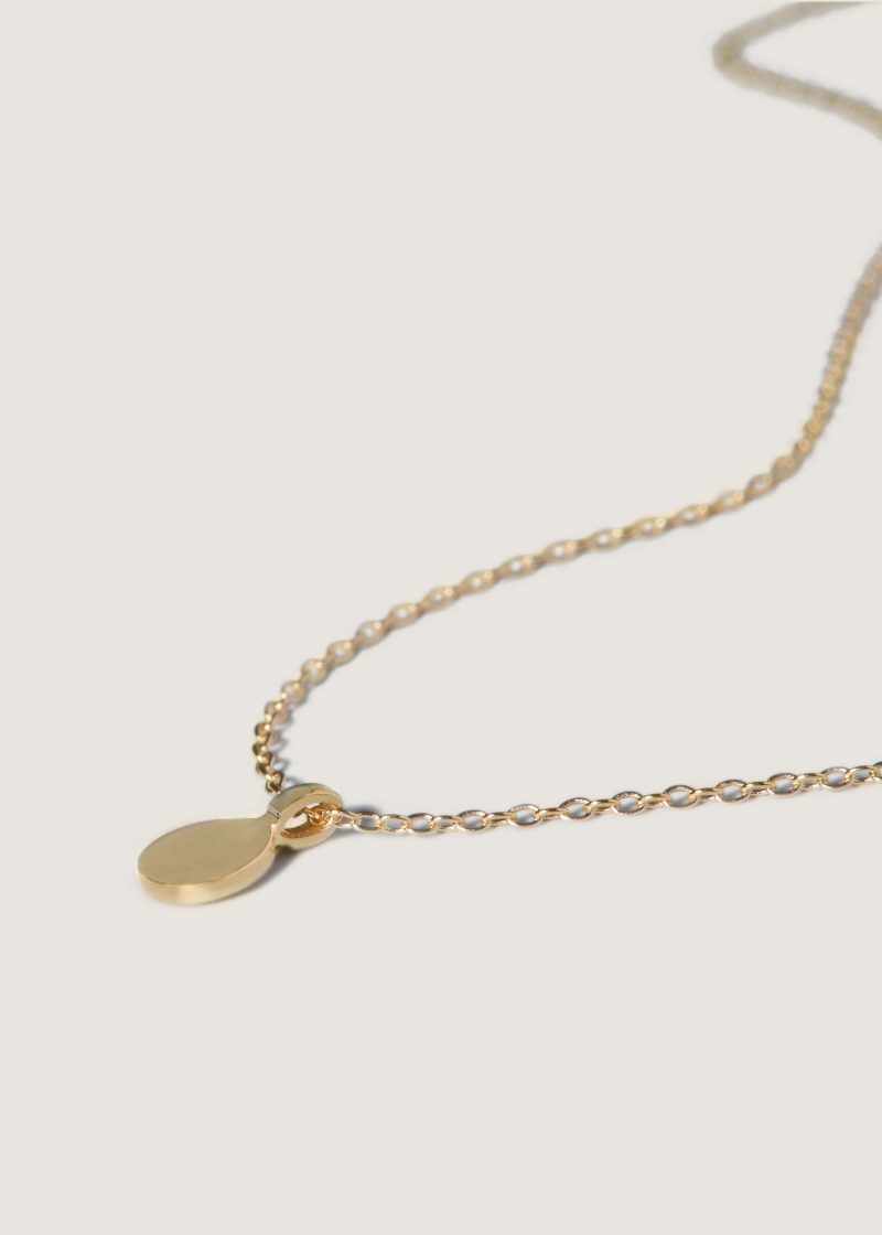 kinn 14k gold fine jewelry round initial disc necklace