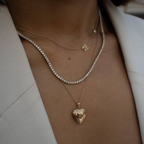 kinn 14k gold fine jewerly MaisonRibbedHeartLocketNecklaceII tennis LoveLetterNecklaceIII lifestyle aac5bfc4 fcec 471e a354 db20acc12fc9