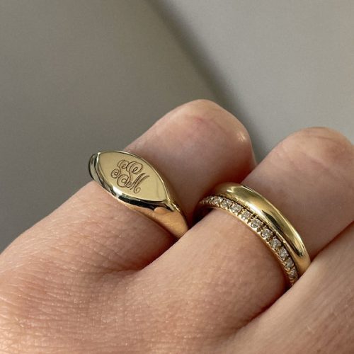 kinn 14k solid gold engraved almond eloise signet ring